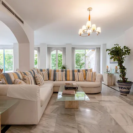 Apartamento One&lux - 3 Bedrooms And Private Pool Marbella